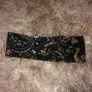 Pretty green twist headband